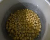 Foto del paso 2 de la receta: Garbanzos con acelga y tocino