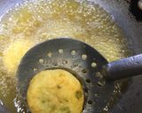 A picture of step 5 of Surti Matar Pattice.