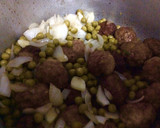 Foto del paso 4 de la receta: Albóndigas con guisantes