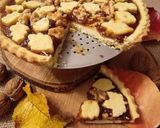 Foto del passaggio 3 della ricetta Crostata autunnale marmellata e noci