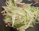 Foto langkah ke 5 dari resep Lodeh Pindang Manisa Bumbu Iris.