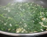 Foto del paso 1 de la receta Bechamel "ligera" de espinacas
