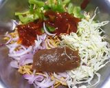 A picture of step 6 of Crispy Noodles Chaat.