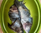 Foto langkah ke 1 dari resep Ikan Nila Bumbu Kuning.