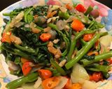Foto langkah ke 4 dari resep Tumis kangkung tauco ala resto seafood.