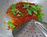 Foto langkah ke 1 dari resep Tumis oncom kemangi.
