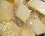 A picture of step 4 of Fried yam with scrambled egg sauce.