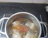 Hình bước làm 2 của món Cá đối kho nén