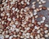 A picture of step 1 of Dry peanut chutney.