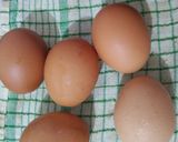 Foto langkah ke 1 dari resep Telur ceplok kecap.