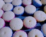 Foto langkah ke 5 dari resep Bolu susu mini blueberry.