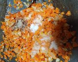 Foto langkah ke 4 dari resep Risol isi sayuran.