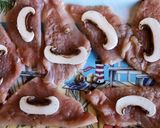 Gombával és sajttal göngyölt pulykamell recept fázis 1 fotója