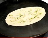 ગાર્લિક નાન (Garlic Nan Recipe In Gujarati) રેસીપી સ્ટેપ4ફોટો