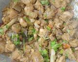 நாட்டு கோழி குழம்பு மற்றும் வறுவல் (Naatu kozhi kulambu and varuval recipe in tamil) ரெசிபி ஸ்டேப் 9 புகைப்படம்