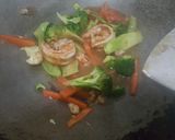 รูปขั้นตอนการทำที่ 2 ของ ข้าวคลุกน้ำพริกกะปิห่อไข่🍛🌮