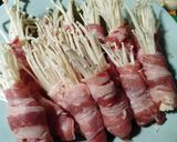 Foto langkah ke 2 dari resep Miso Ramen Topping Enoki Beef.