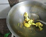 A picture of step 1 of Roasted cauliflower and turmeric soup.