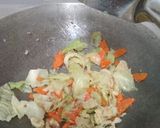 Foto langkah ke 3 dari resep Bihun sayur goreng.