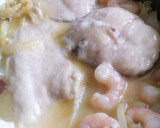 Foto del paso 4 de la receta: Merluza en salsa