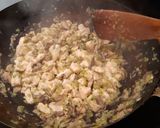 Tejszínes gombás póréhagymás csirkemmel recept fázis 4 fotója