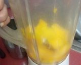 A picture of step 2 of Mango lemonade.