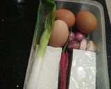 Foto langkah ke 1 dari resep Oseng Tahu Telur.