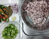 Foto langkah ke 1 dari resep Oseng Cumi Cabe Ijo.