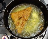 A picture of step 4 of Bread Pakoda.