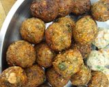 A picture of step 5 of Dry Veg Manchurian.