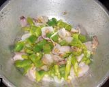एग चीली (egg chilli recipe in marathi) रेसिपी स्टेप 4 फोटो 