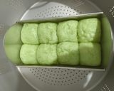 Foto langkah ke 6 dari resep Roti Kukus Pandan Cokelat.