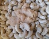 Foto langkah ke 2 dari resep Kacang Mede Goreng.