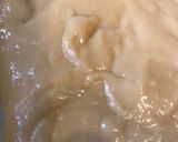 Tejfölös karalábéleves vajgaluskával recept fázis 4 fotója