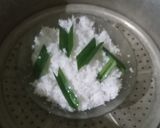 Foto langkah ke 1 dari resep Putu Ayu Gula Palem.