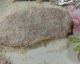 A picture of step 4 of Crispy Panko Chicken Breast😍😋.