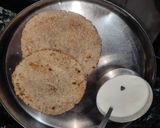 कूटू का पराठा(kuttu ka pathath recipe in hindi) रेसिपी चरण 4 फोटो