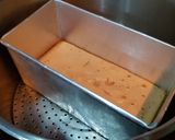 Foto langkah ke 8 dari resep Cake Kukus Cokelat Moka Batik.