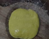 Foto langkah ke 6 dari resep Kunyit Chia Seed Sourdough Bread.