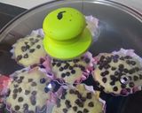 A picture of step 6 of Choco Chips Avocado Muffins.