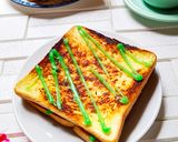 Foto langkah ke 4 dari resep Roti Tawar Bakar Sarikaya Pandan.