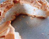 Hình bước làm 3 của món Bánh souffle hạnh nhân làm từ lòng trắng trứng