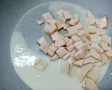รูปขั้นตอนการทำที่ 2 ของ คาโบนารา เส้นบุก ชีสไขมันต่ำ เพื่อสุขภาพ