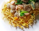 Foto langkah ke 4 dari resep 65. I Fu Mie ala Solaria.