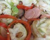Foto del paso 1 de la receta: Tortilla de vegetales con salchichas y queso