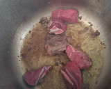 Foto del paso 1 de la receta: Ternera en salsa