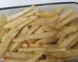 A picture of step 5 of Restaurant style cheese fries.