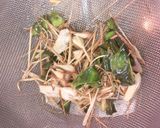 รูปขั้นตอนการทำที่ 2 ของ ไก่ทอดสมุนไพร