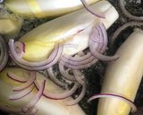 Une image de l'étape 2 de Tarte feuilletée carottes endives miel.