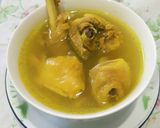 Foto langkah ke 4 dari resep Sup Ayam Kuning.